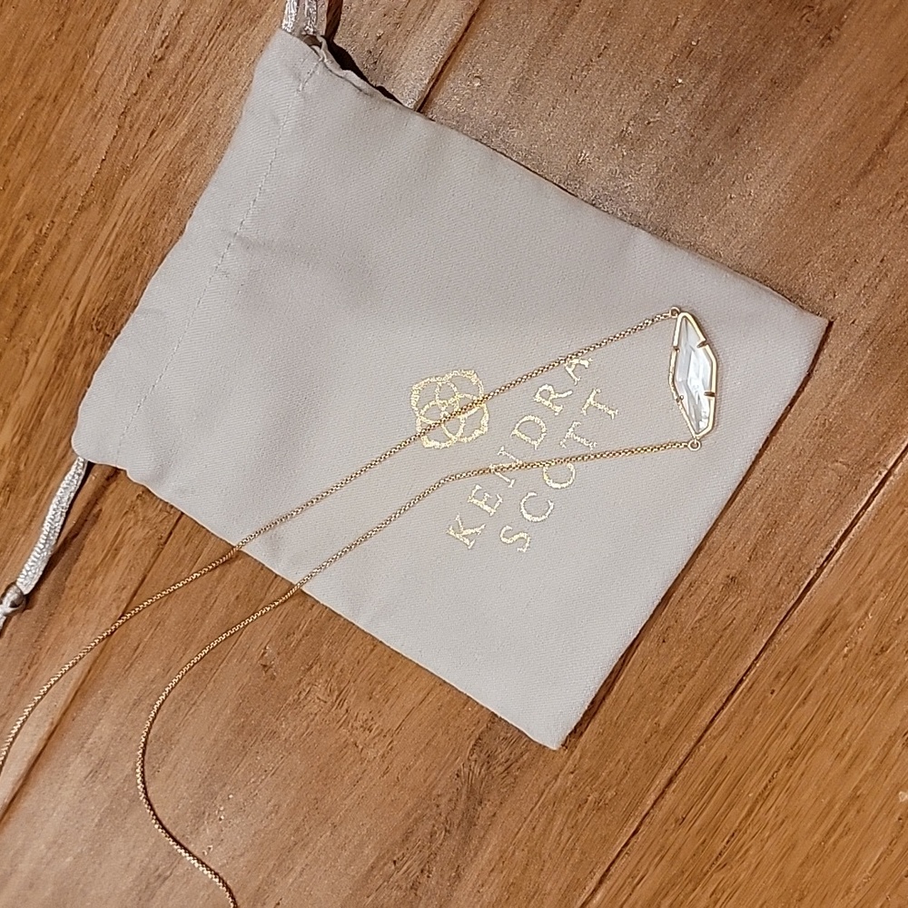 Kendra Scott Beth Necklace In Rose Gold